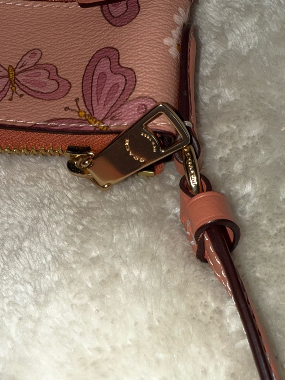 Y2K Coach Pink Mini Rowan File Pink Butterfly Daisy Floral Crossbody Bag Hangtag - Picture 7 of 13